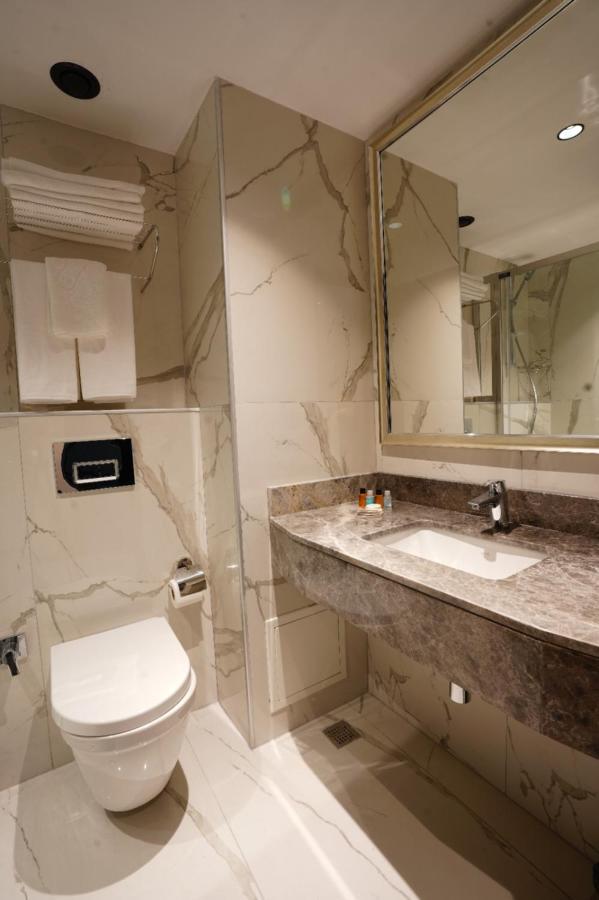 Mineo Hotel Taksim Istanbul Bagian luar foto