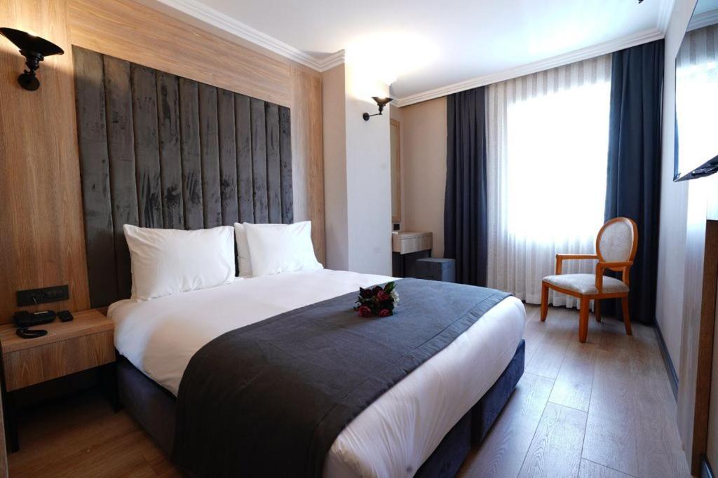 Mineo Hotel Taksim Istanbul Bagian luar foto